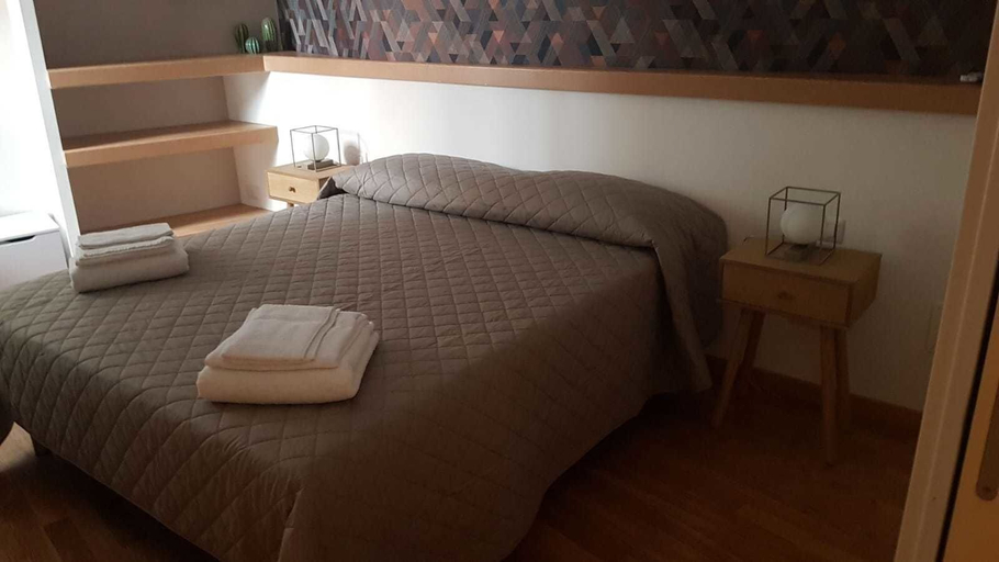 Bedroom 4, Arco Gentile, Bari