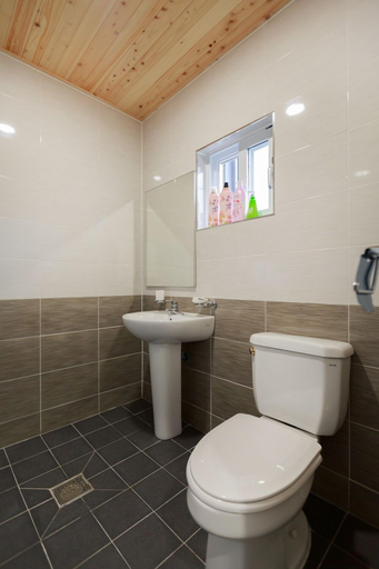 Bathroom 3, Gyeongju Edith Poolvilla & Pension, Gyeongju