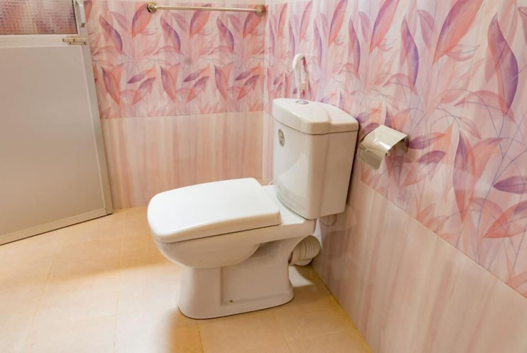 Bathroom 3, Harry Inn, Negombo