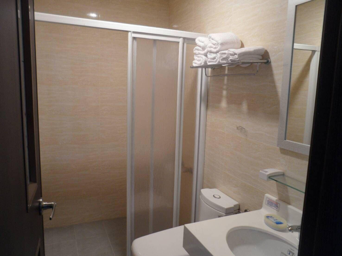 Bathroom 3, Matsu A Nan Jing B&B, Lienkiang (Matsu Islands)