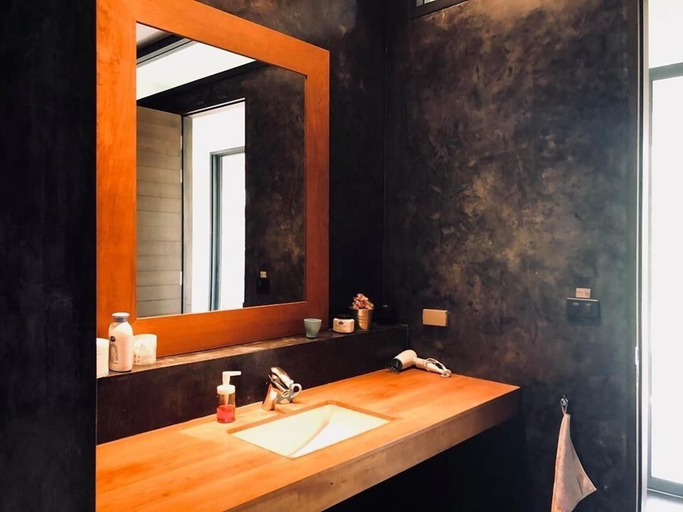 Bathroom 5, Annie Villa at Khao Yai, Pak Chong