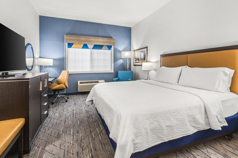 Bedroom 4, Holiday Inn Express WENATCHEE, Chelan