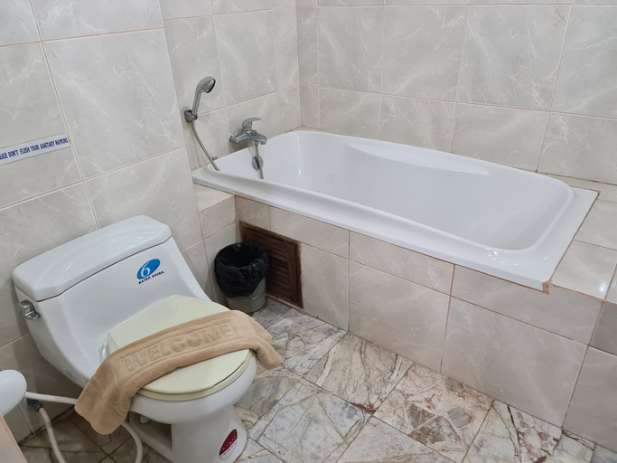 Bathroom 5, Chaweng Park Place, Ko Samui
