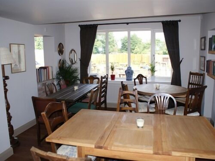 Others 5, The Sun Inn, Shropshire