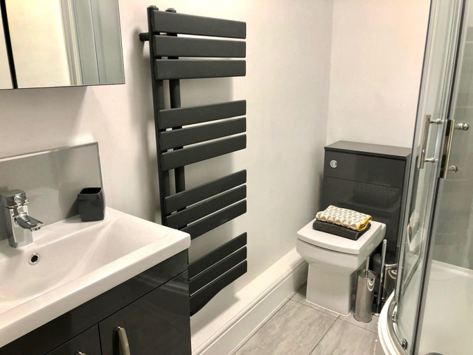 Bathroom 3, Bricksage Rooms, King's Lynn The Walks, Cambridgeshire