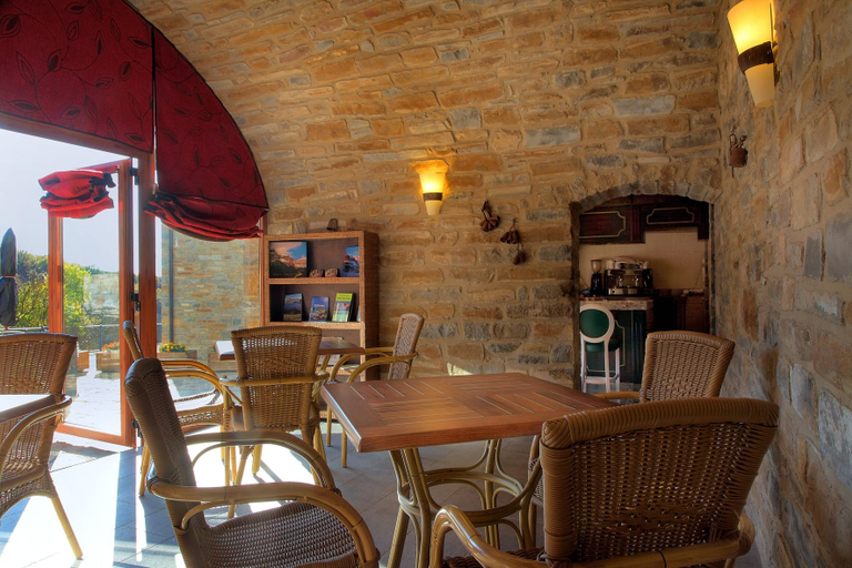 Food & Drinks, Casas Pirineo Aínsa: Pool & Garden, Huesca