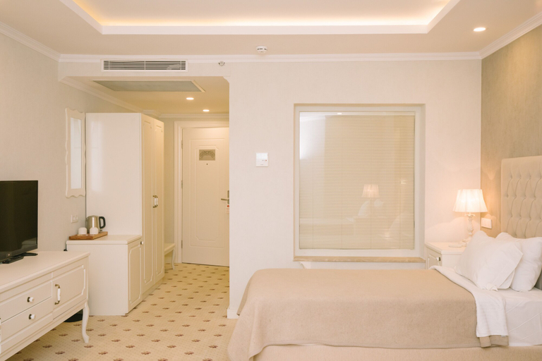 Bedroom 3, Burgaz Izer Hotel, Lüleburgaz