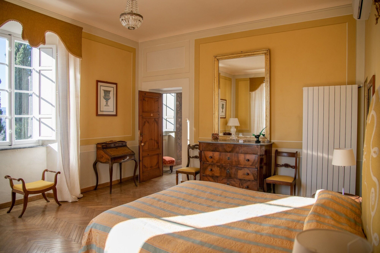 Bedroom 2, Agriturismo Villa Pedone, Lucca