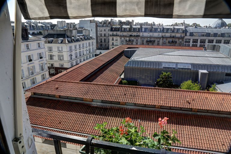 Others 5, Hôtel Clément, Paris