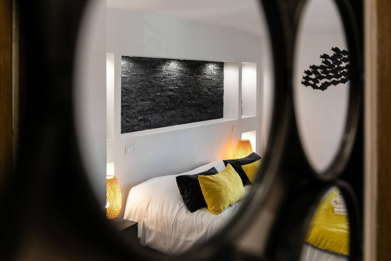Bedroom 3, Hôtel Le Mistral, Bouches-du-Rhône