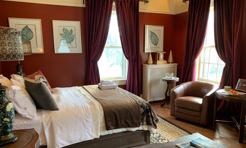Bedroom 2, The Hygrade Inn, Cameron