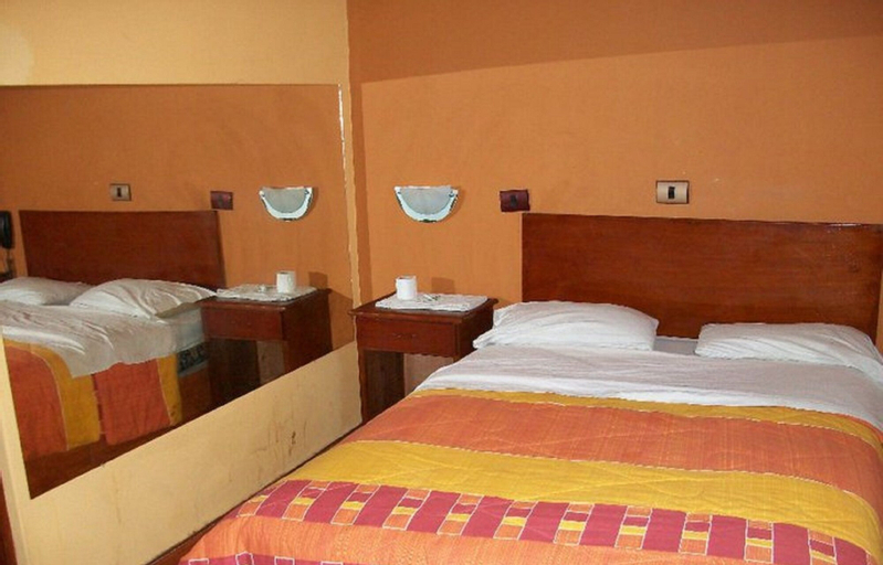 Bedroom 4, Hostal El Conquistador, Lima