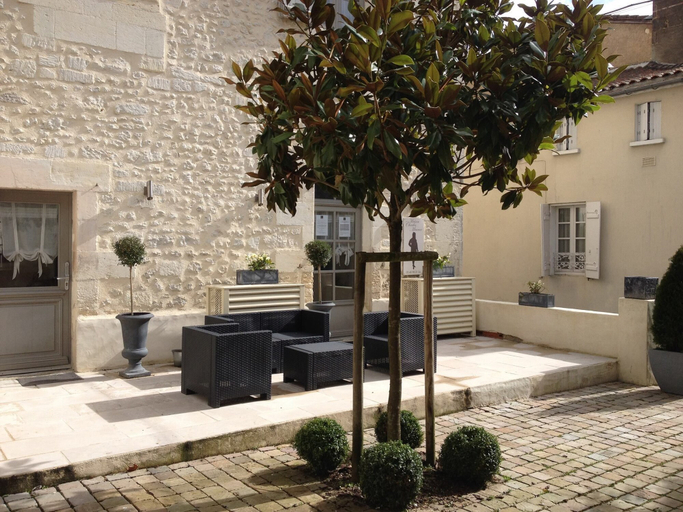 Exterior & Views 2, Maison Charles Maurice, Charente