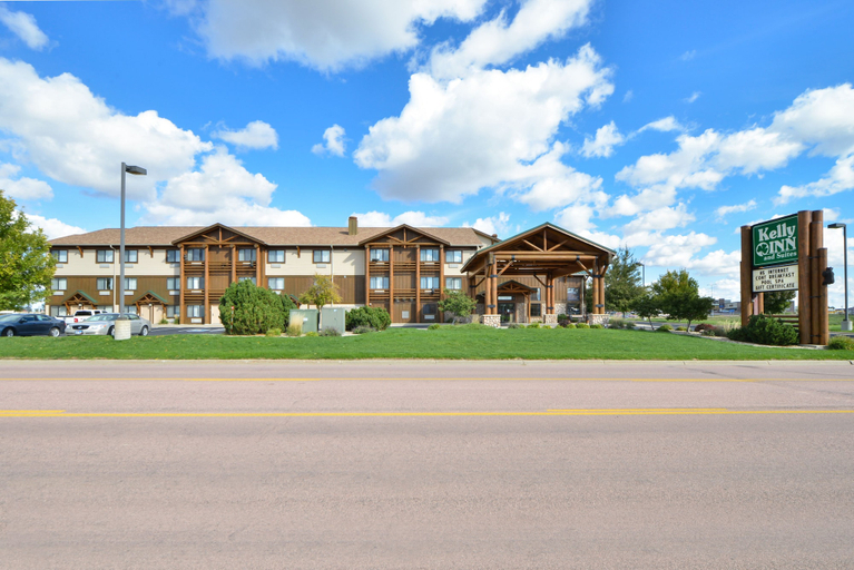 Exterior & Views 2, Kelly Inn & Suites Mitchell South Dakota, Davison