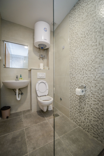 Bathroom 4, Villa Vrutak
