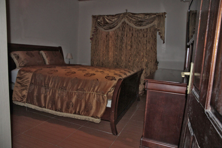 Bedroom 3, Occasions, Western Urban