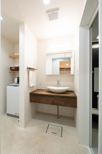 Bathroom 3, Jishoan, Kyoto