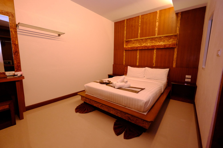 Bedroom 8