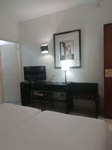 Bedroom 3, Hotel Monegal, Barcelona