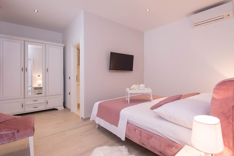 Bedroom 4, Luxury Apartment Domenica, Orebić