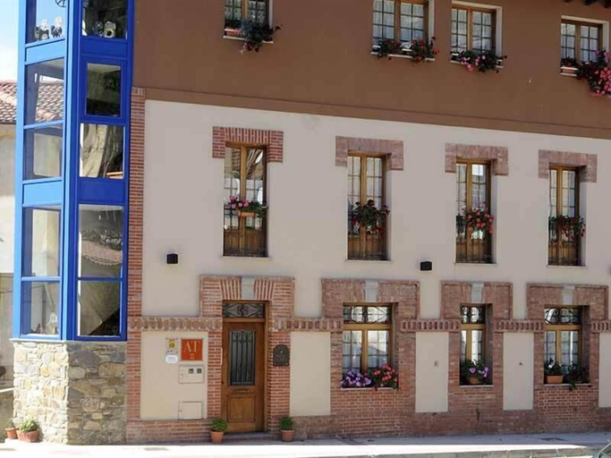 Exterior & Views, Apartamentos Casa María Juanín, Asturias