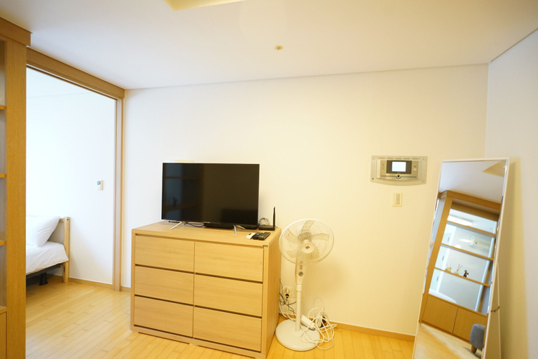 Others 4, Jamsil Stn & Galleria Palace Apt B, Songpa