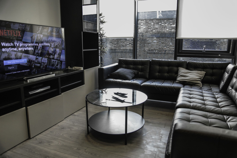 Others 4, MD Luxury Apartment, London