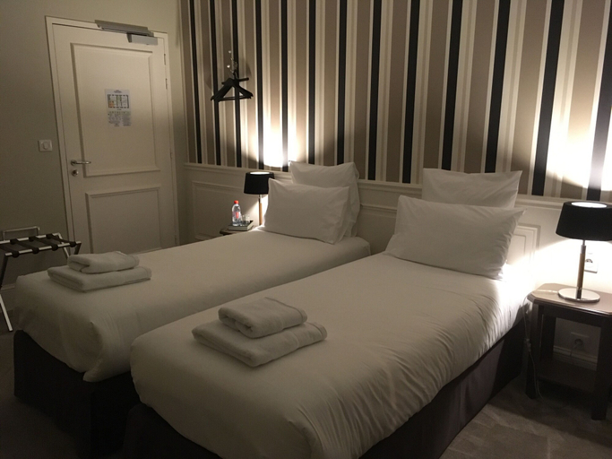 Bedroom 2, Hôtel le Gentleman, Sarthe