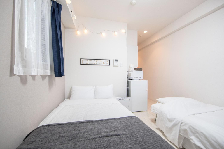 Bedroom 2, Naniwa Tsutenkaku Hotel, Osaka