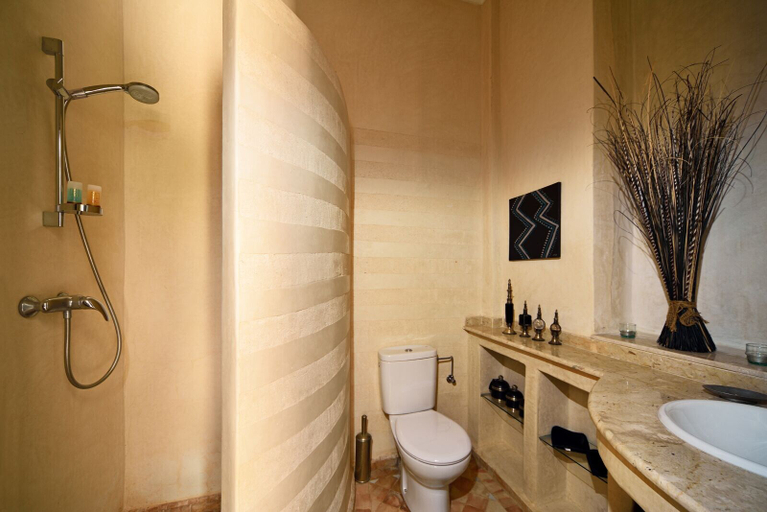 Bathroom 3, Villa Dinari, Marrakech