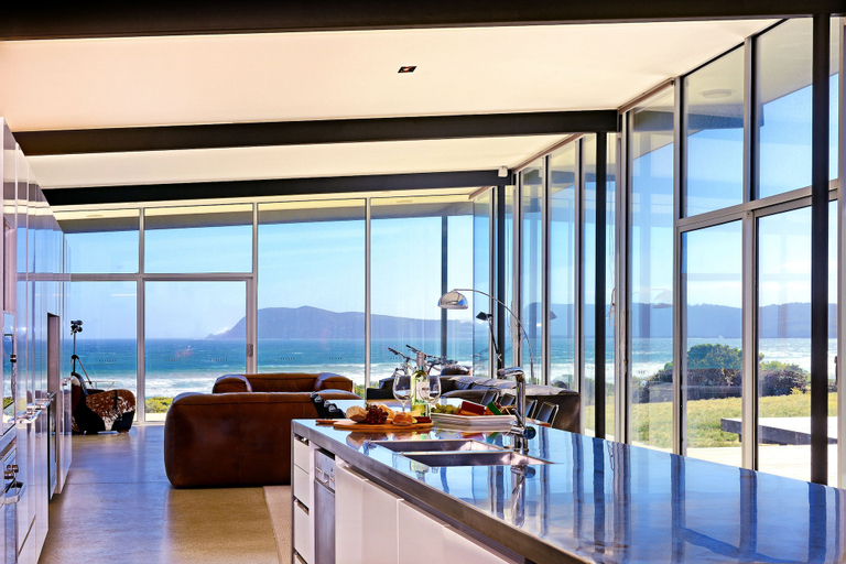 Others 5, Cloudy Bay Beach House, Kingborough