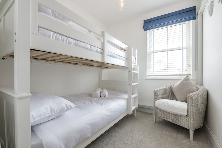 Bedroom 3, Milford Street - 5 Bed - Saundersfoot, Pembrokeshire