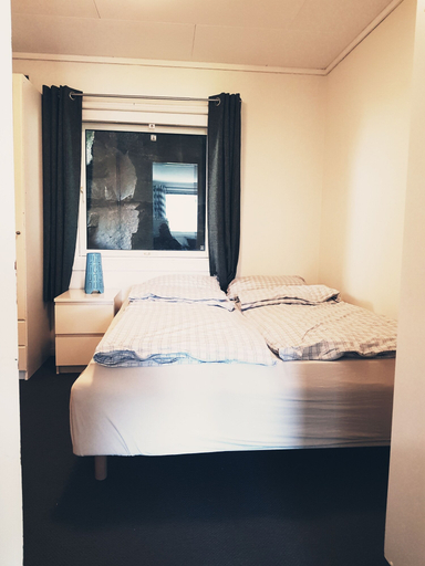 Bedroom 3, StayPlus Central Apartment With Garden, Kristiansand