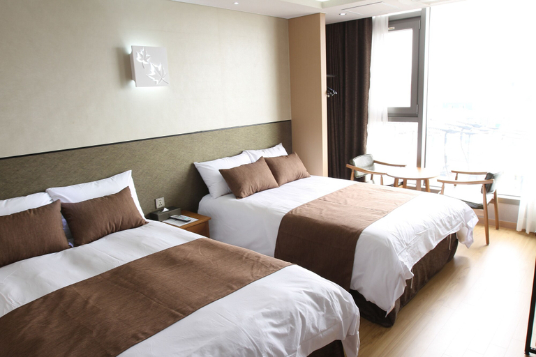 Bedroom 3, Black Sands Hotel, Jeju