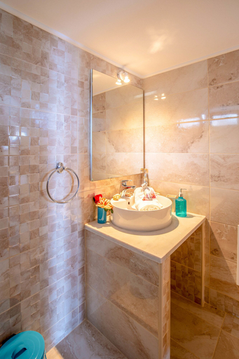Bathroom, Agia Pelagia Blue Apt 50m from Sea, Crete