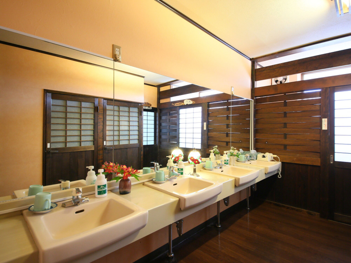 Bathroom 5, Fukashiso, Matsumoto