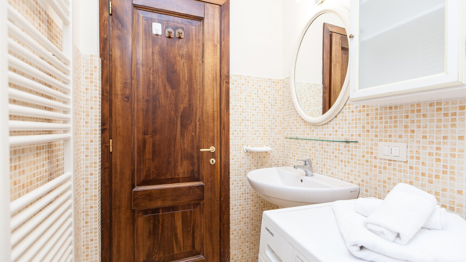 Bathroom 2, Mamo Florence - Palazzuolo Tower, Florence