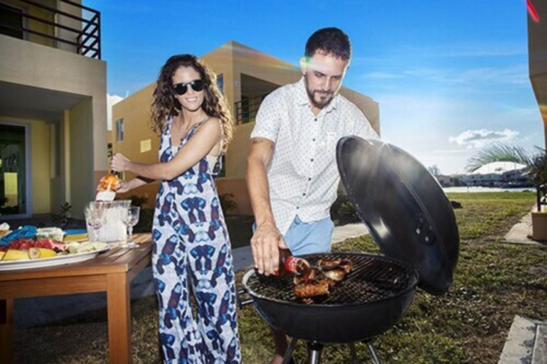 Food & Drinks 5, Harbour Island Residences