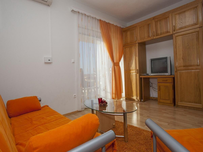 Others 4, Apartment Almera N6, Makarska