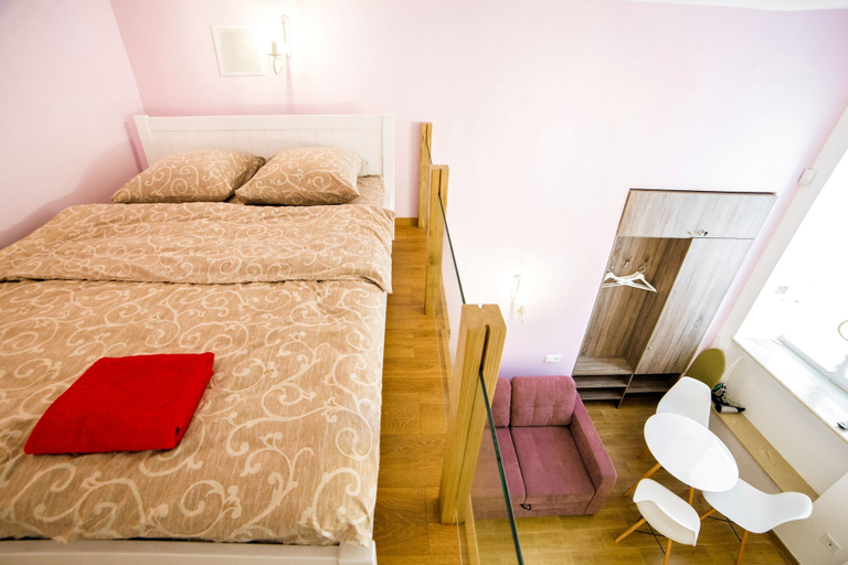Bedroom 2, Apartments 1 min to Opera House, L'vivs'ka