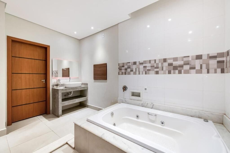 Bathroom 2, Plaza Motel - Adults Only, Votorantim