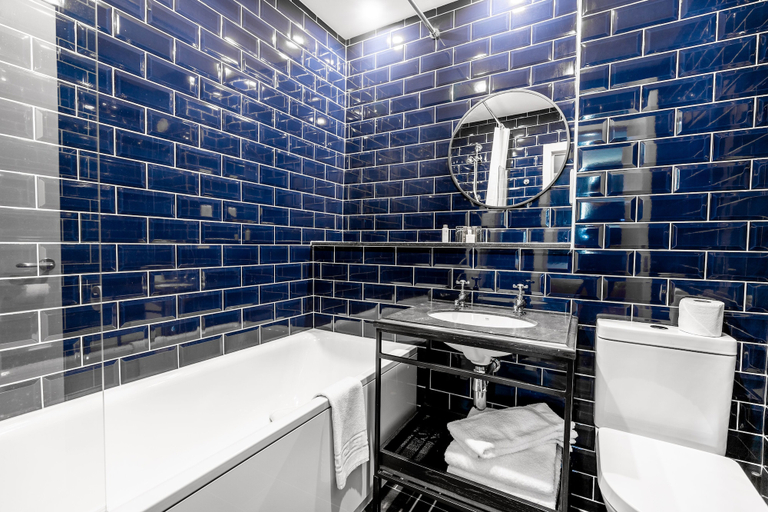 Bathroom 4, The Park Hotel Peebles, Scottish Borders
