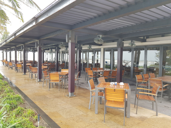 Food & Drinks 5, Ocean Resort 4 Bedrooms Danang Living, Da Nang