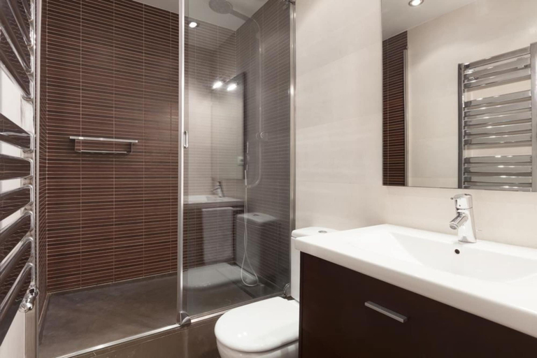 Others 5, Akira Flats Roger de Flor Chic apartment, Barcelona