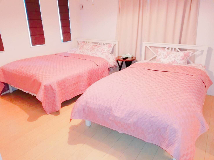 Bedroom 2, Emerald Side III, Motobu