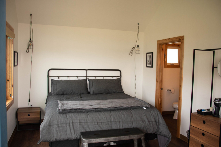 Bedroom 4, Big Arm Resort, Lake