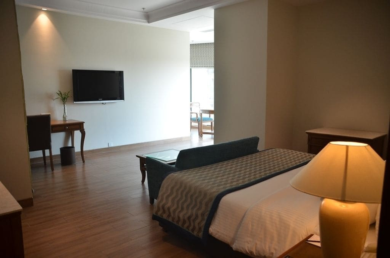 Bedroom 3, The Lalit Traveller Jaipur, Jaipur