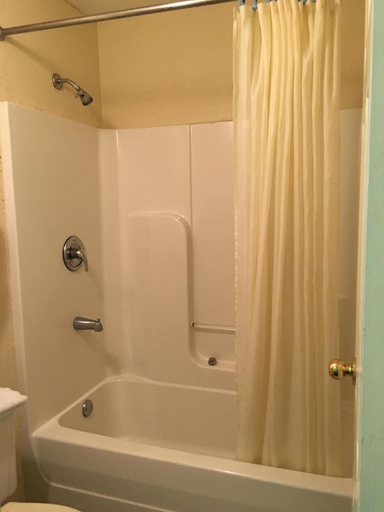 Bathroom 5, Garden Inn & Suites, Escambia