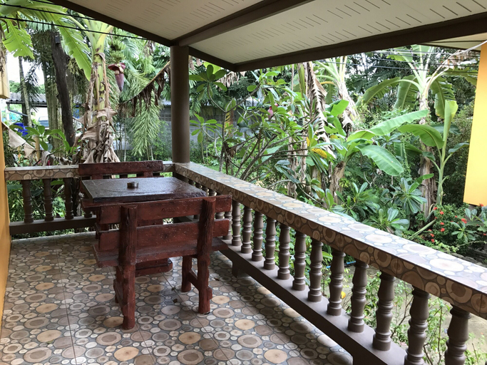 Others 4, Baan Mek Lom, Thai Mueang