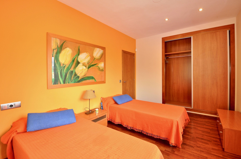 Bedroom 2, Villa Carmens Lloretholiday, Girona